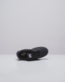 //sirclocdn.com/doyanpepaya/products/_211221143145_Sneakers-29-min_tn.jpg