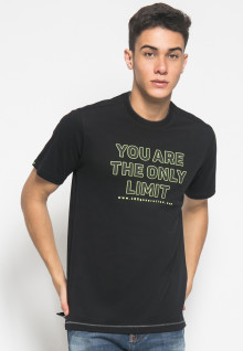 Slim Fit - Kaos Fashion - You Are The Only Limit - Hitam