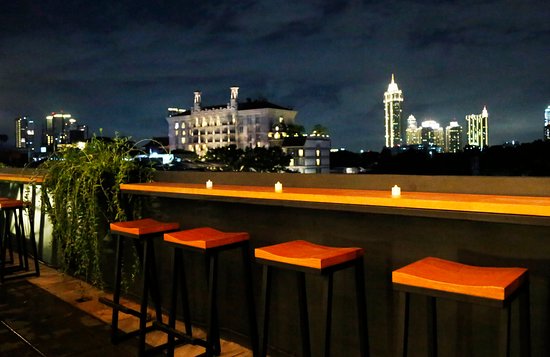 15 Tempat Makan di Jakarta Selatan Paling Favorit, Mana Saja?