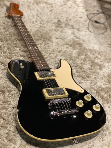 Fender Japan Troublemaker Telecaster in Black