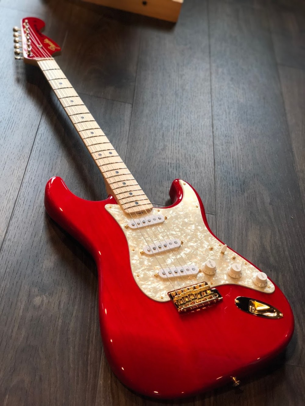 wave very nice stitch Fender Japan Scandal Mami Signature Stratocaster Red
