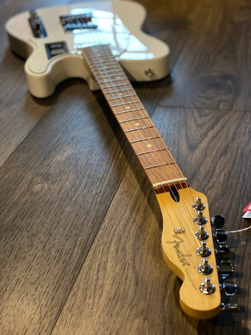 Fender Player Series Telecaster with Pau Ferro FB in Polar White