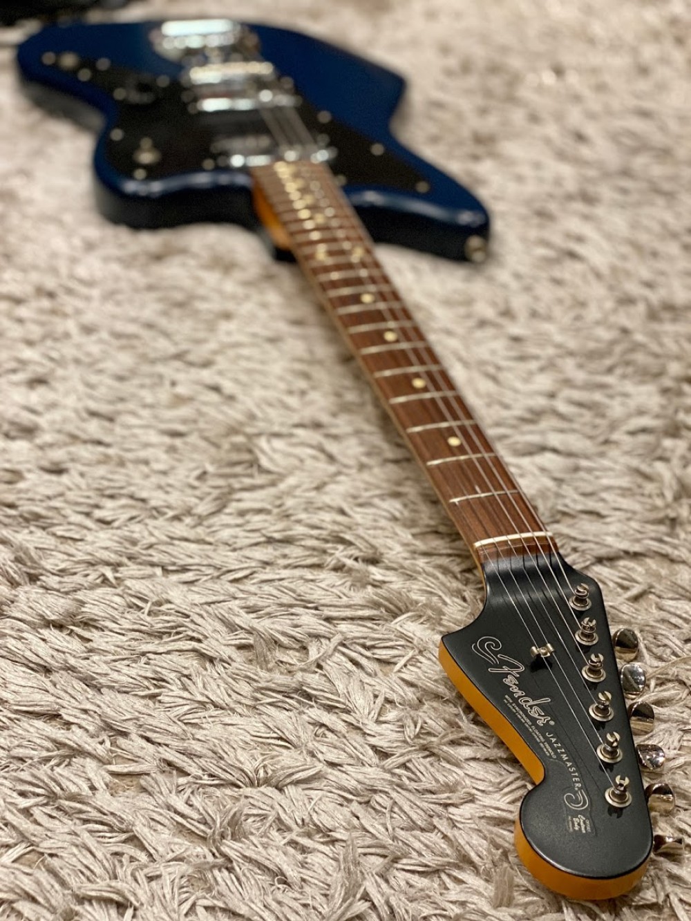 Fender Lee Ranaldo Signature Jazzmaster in Sapphire Blue Transparent