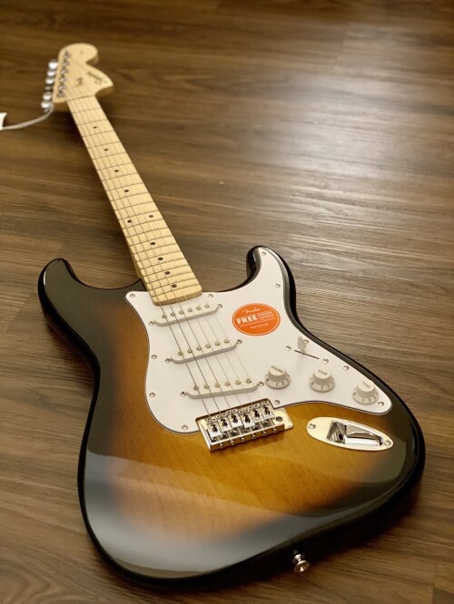 Squier Affinity Stratocaster in Tone Sunburst