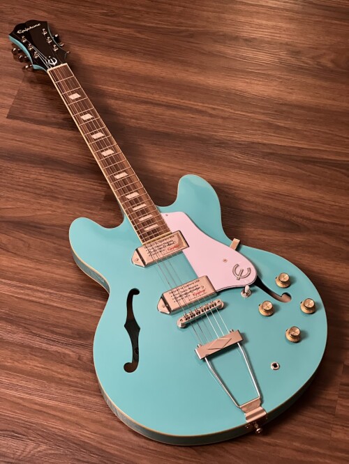 epiphone casino coupe in turquoise