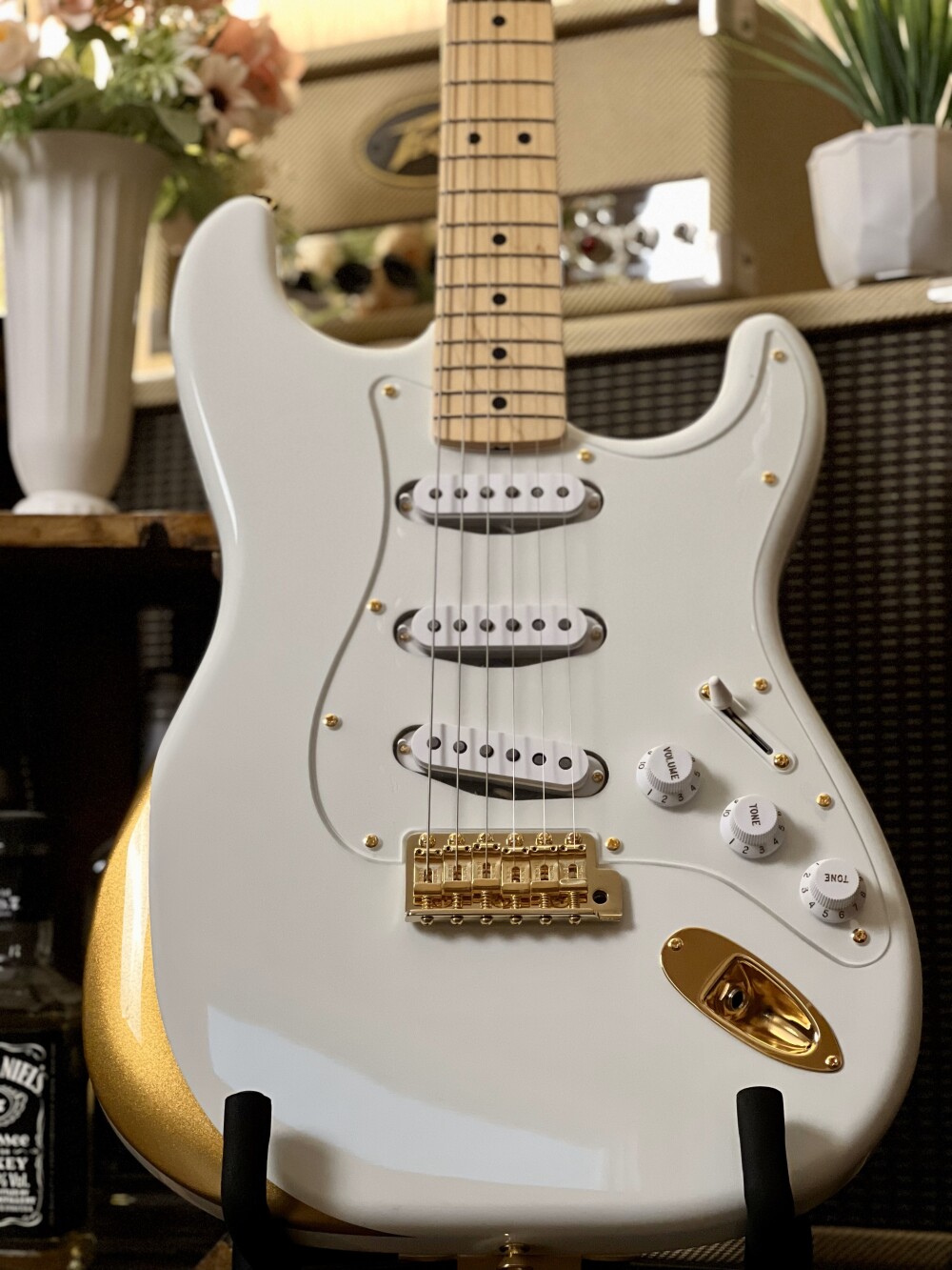 Fender Japan Ken Stratocaster Experiment No. 1 with Maple FB in White