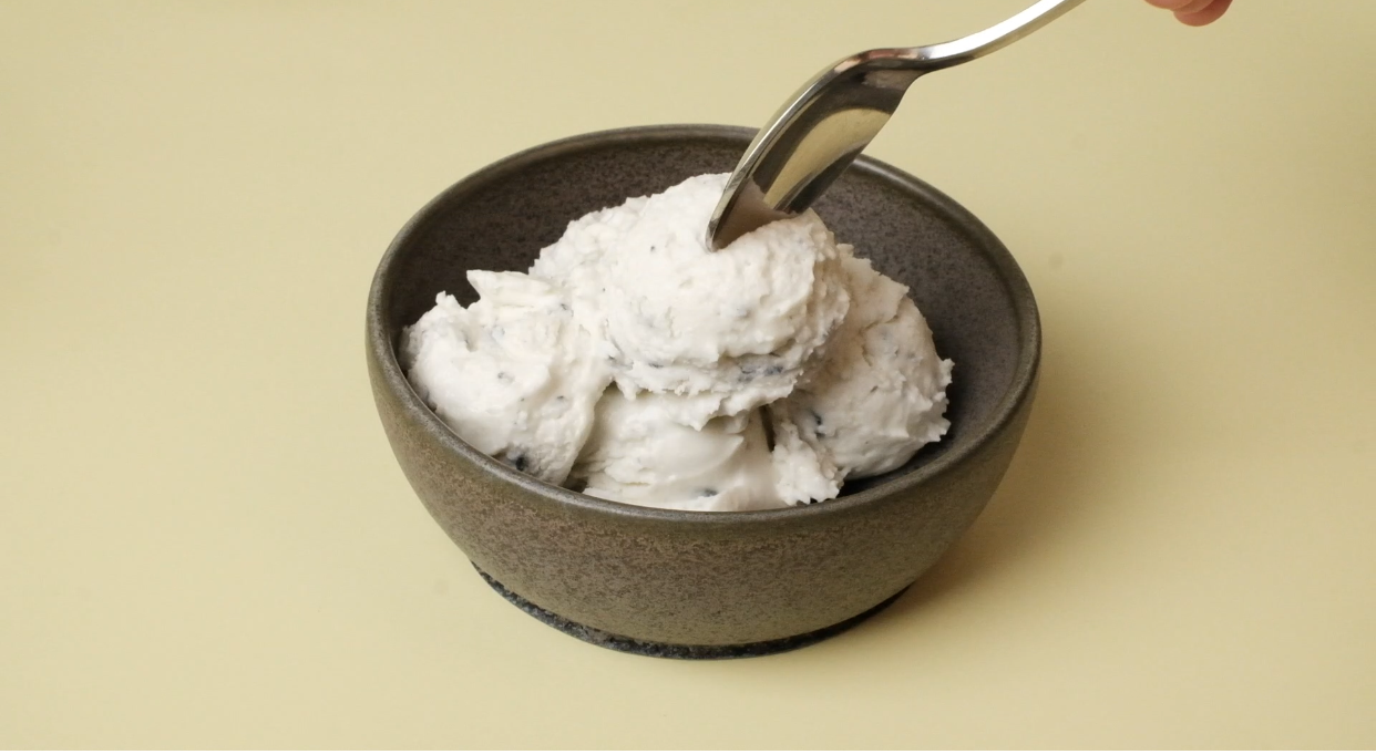 Black & White Cheese Ice Cream image